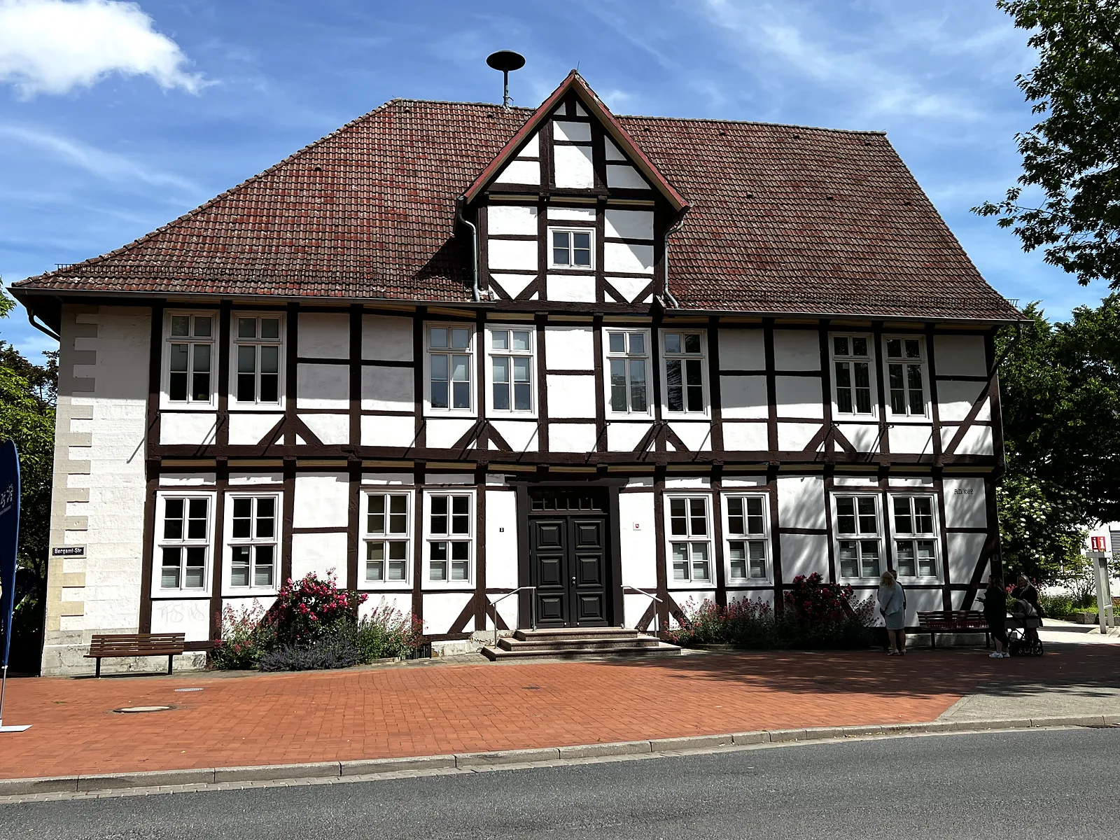 Kulturelles Leben und Altes Rathaus im Zentrum von Barsinghausen